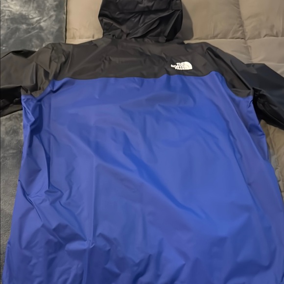 The North Face Men's Blue and Black Jacket - Picture 3 of 3